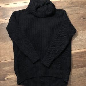 Women’s old navy turtleneck sweater